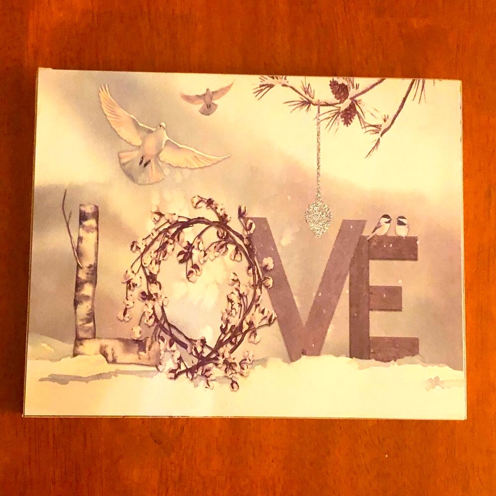 PLAQUE WITH WORD "LOVE"